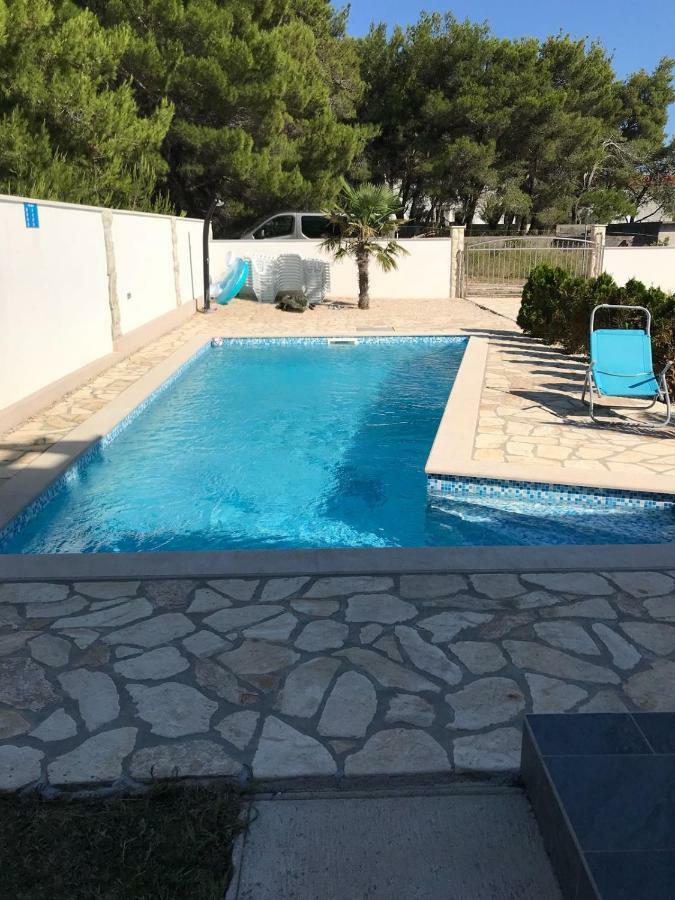 Villa Santa Barbara فرسي المظهر الخارجي الصورة